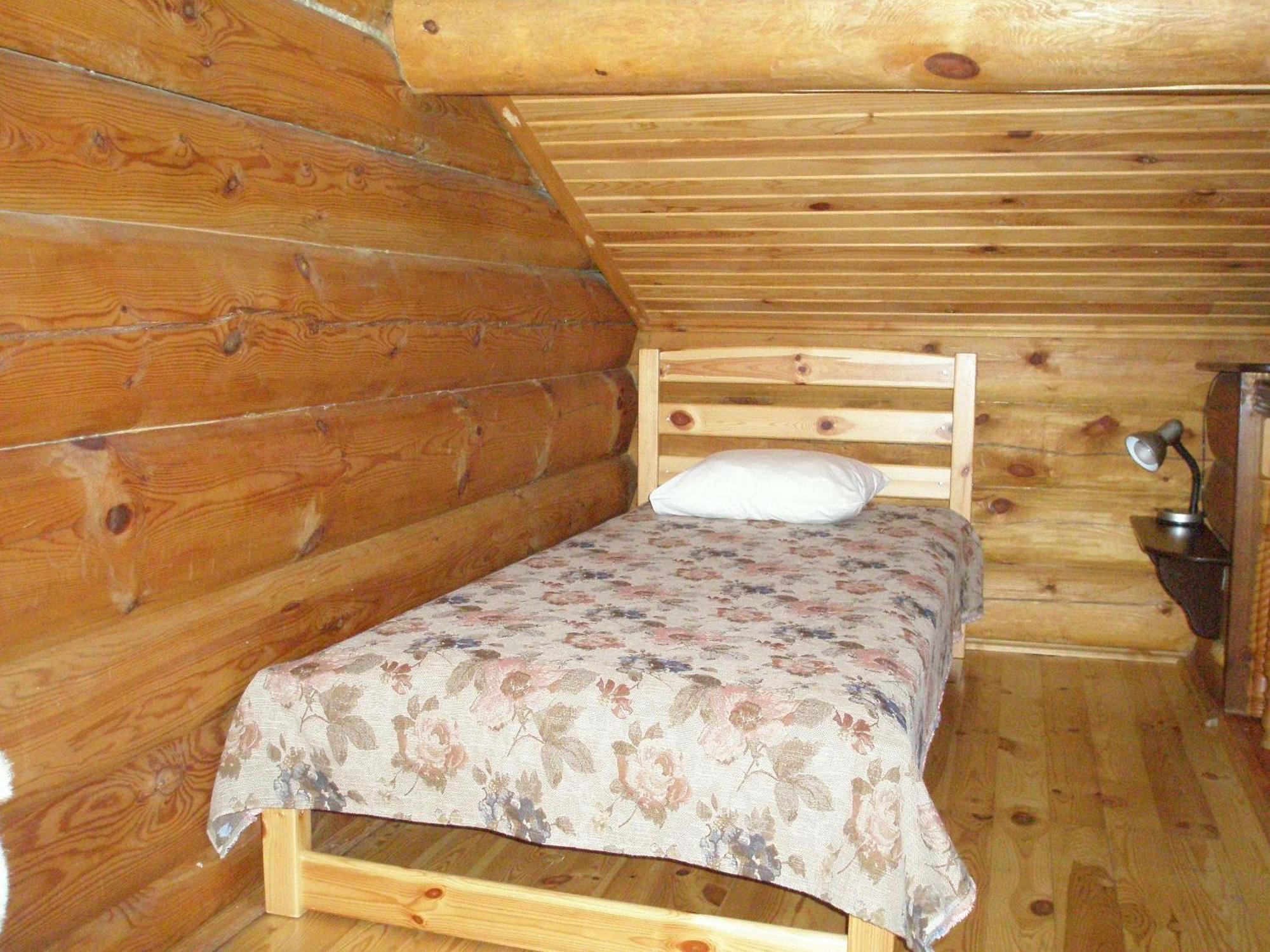 Meteorits Hotel Smiltene Kültér fotó