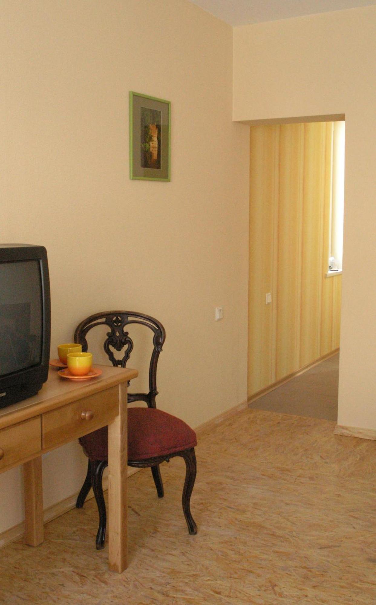 Meteorits Hotel Smiltene Kültér fotó