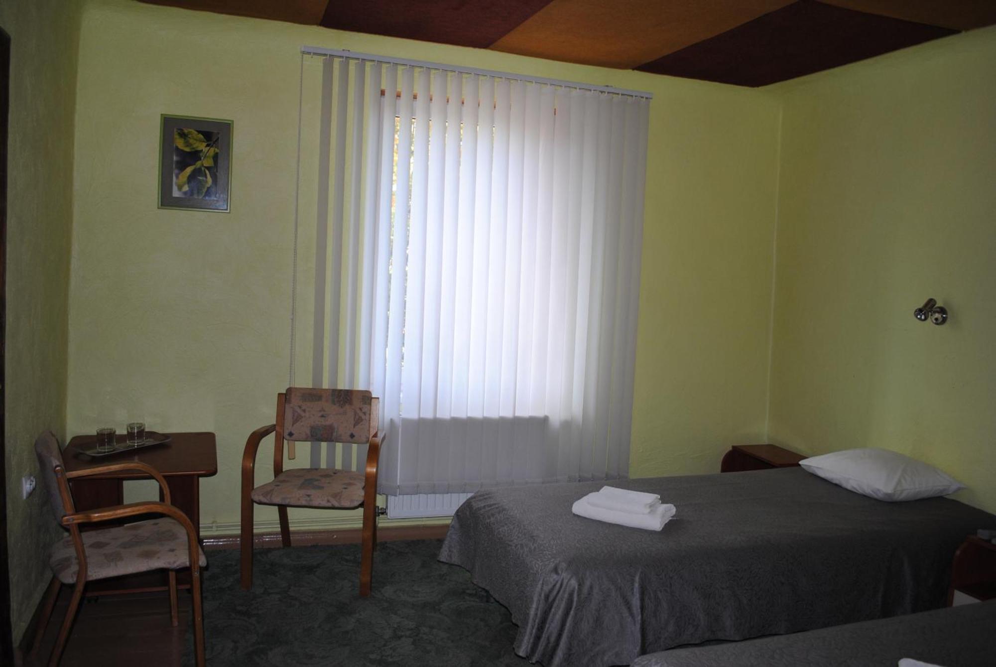 Meteorits Hotel Smiltene Kültér fotó