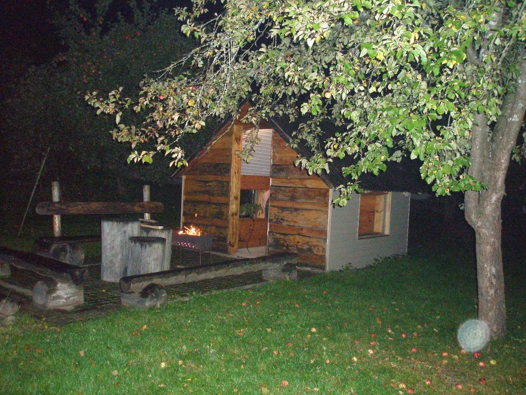 Meteorits Hotel Smiltene Kültér fotó